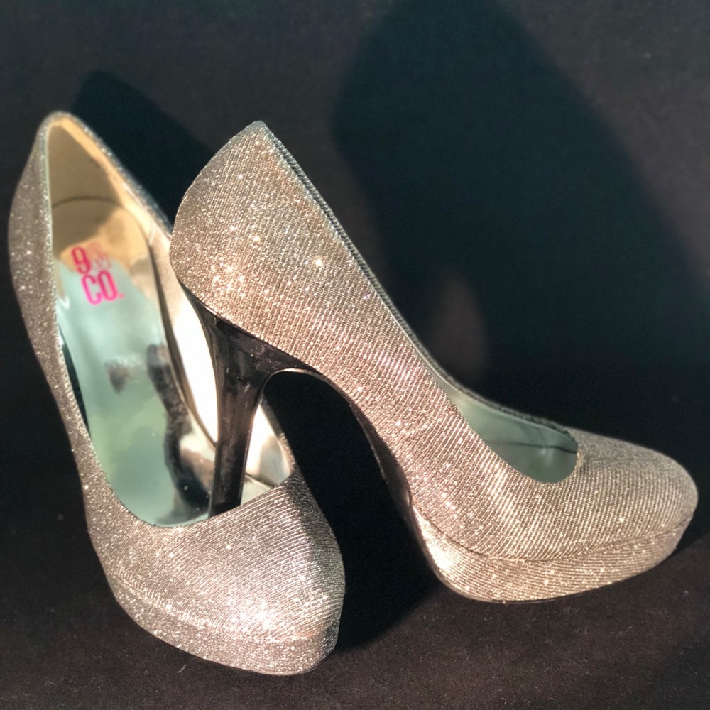 9&CO Sparkly Silver Heels. Never Worn